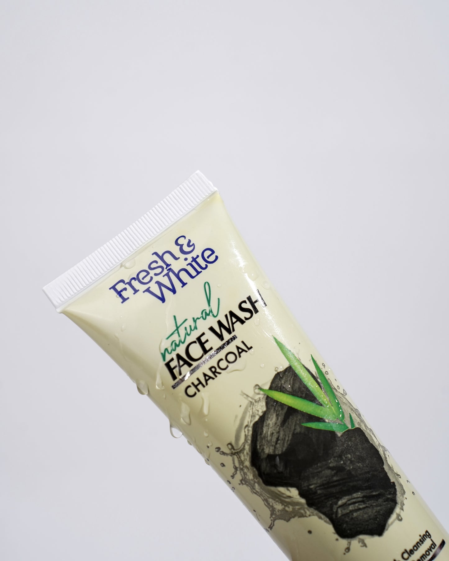 Fresh & White Face Wash – Charcoal Detox